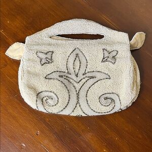🌷Vintage Beaded Elegant Cream Handbag made in Belgium.